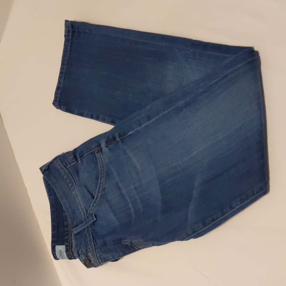 Hudson Crop Beth baby boot Size 28 Woman’s Jeans Made in USA